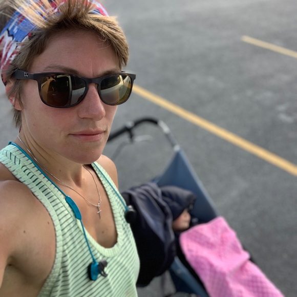 Meet your Posher, Frieda - Picture 1 of 1